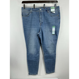 Woman’s NWT Terra & Sky Skinny Blue Jeans Size 20 W